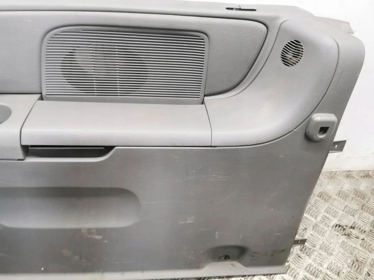 Chrysler Voyager 2006 Panneau Coffre Droit AMD154357 image 5
