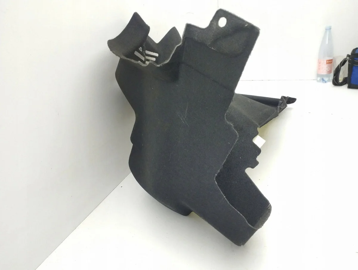 Tesla Model 3 2022 Seitenverkleidung Kofferraum Links AMD147782 image 4