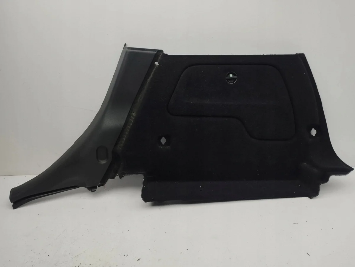 Mercedes B W246 W242 Sidopanel Bagage