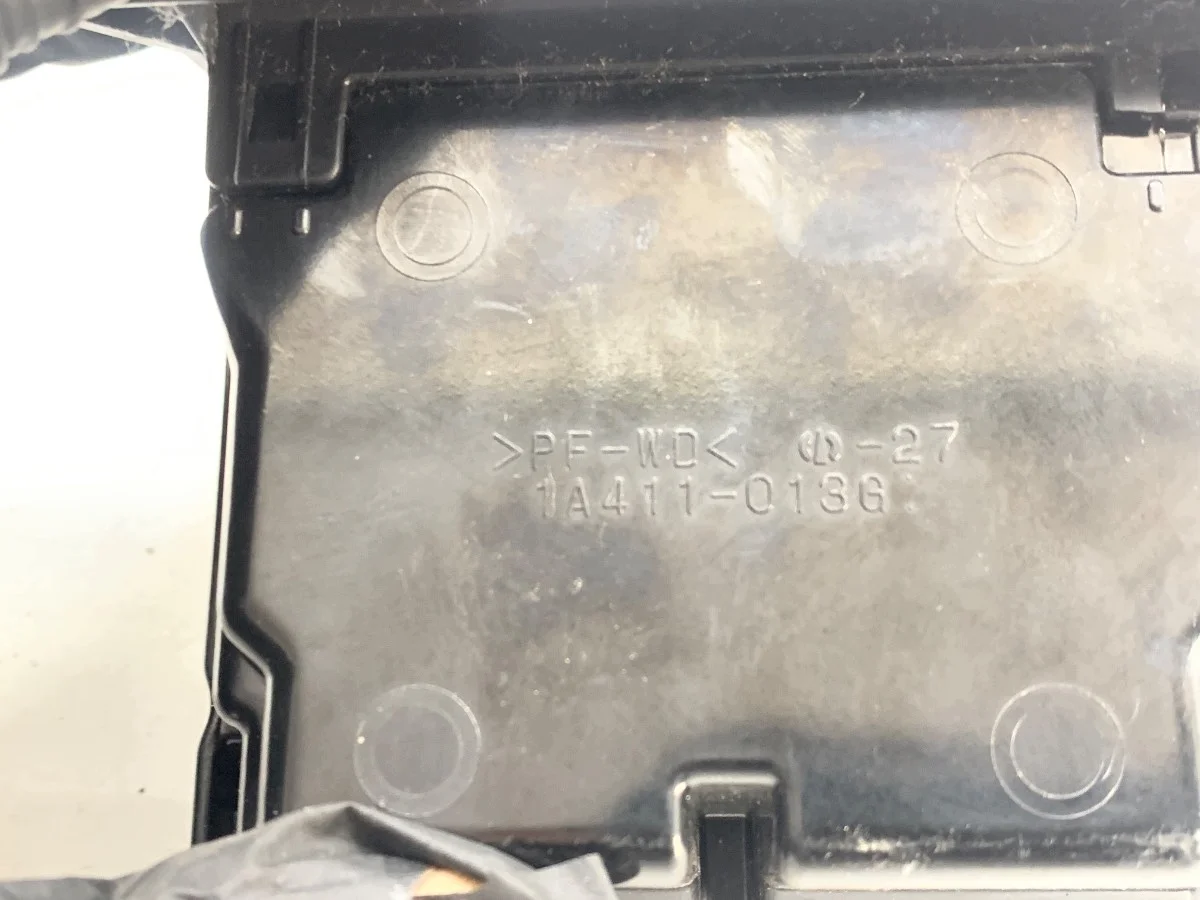 Aschenbecher Toyota Land Cruiser J12 gebraucht image 4