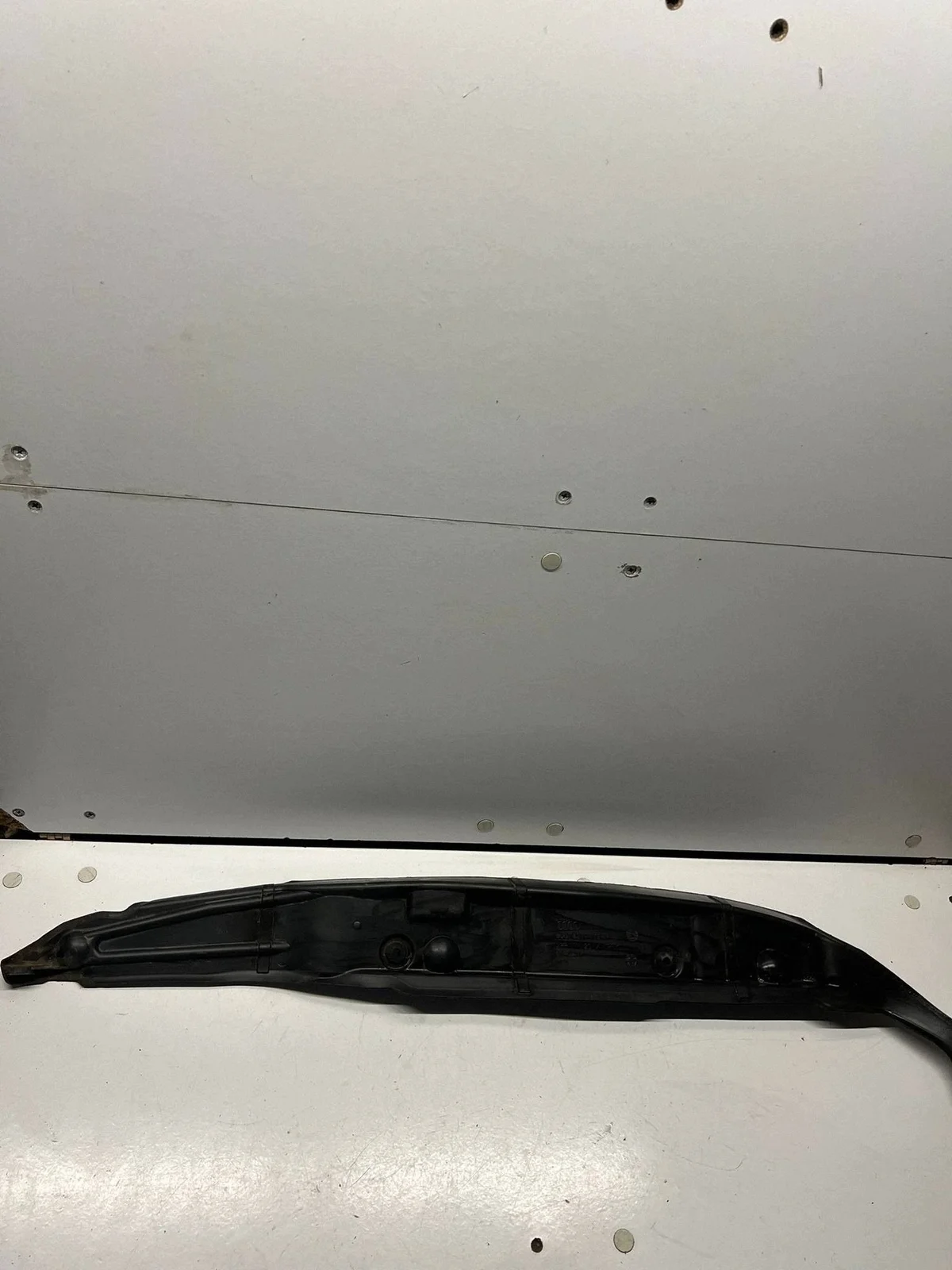 Audi Q3 8U Fender Trim Right 8U0821112A
