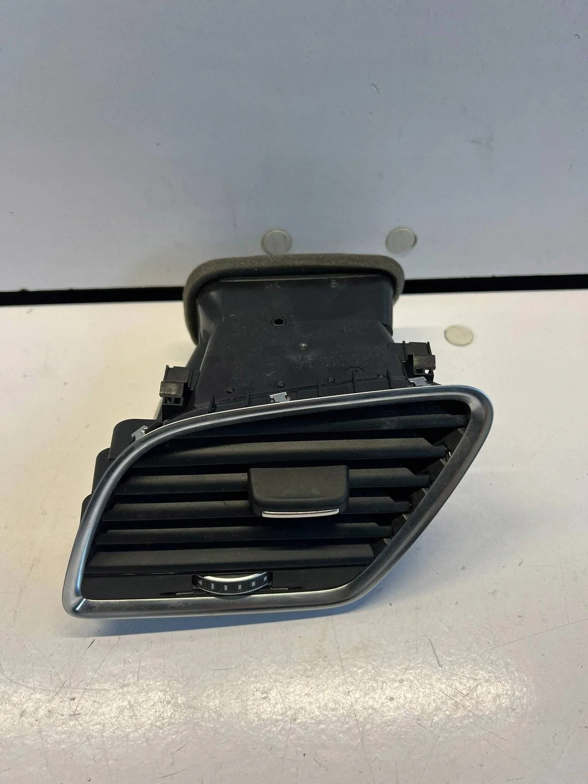 Audi Q3 8U 2013: Difusores de Ar Painel