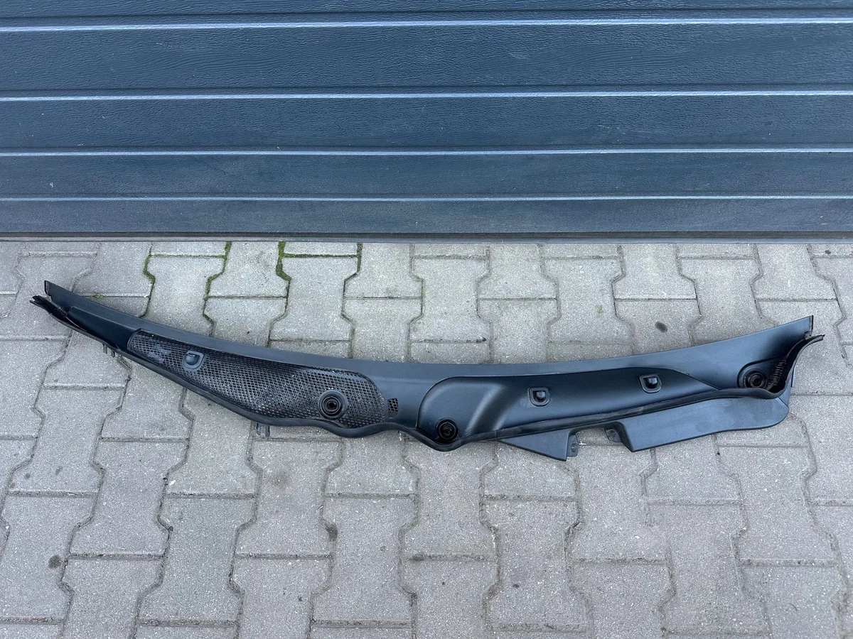 Podszybie Avant Mercedes E W212 A2128301013