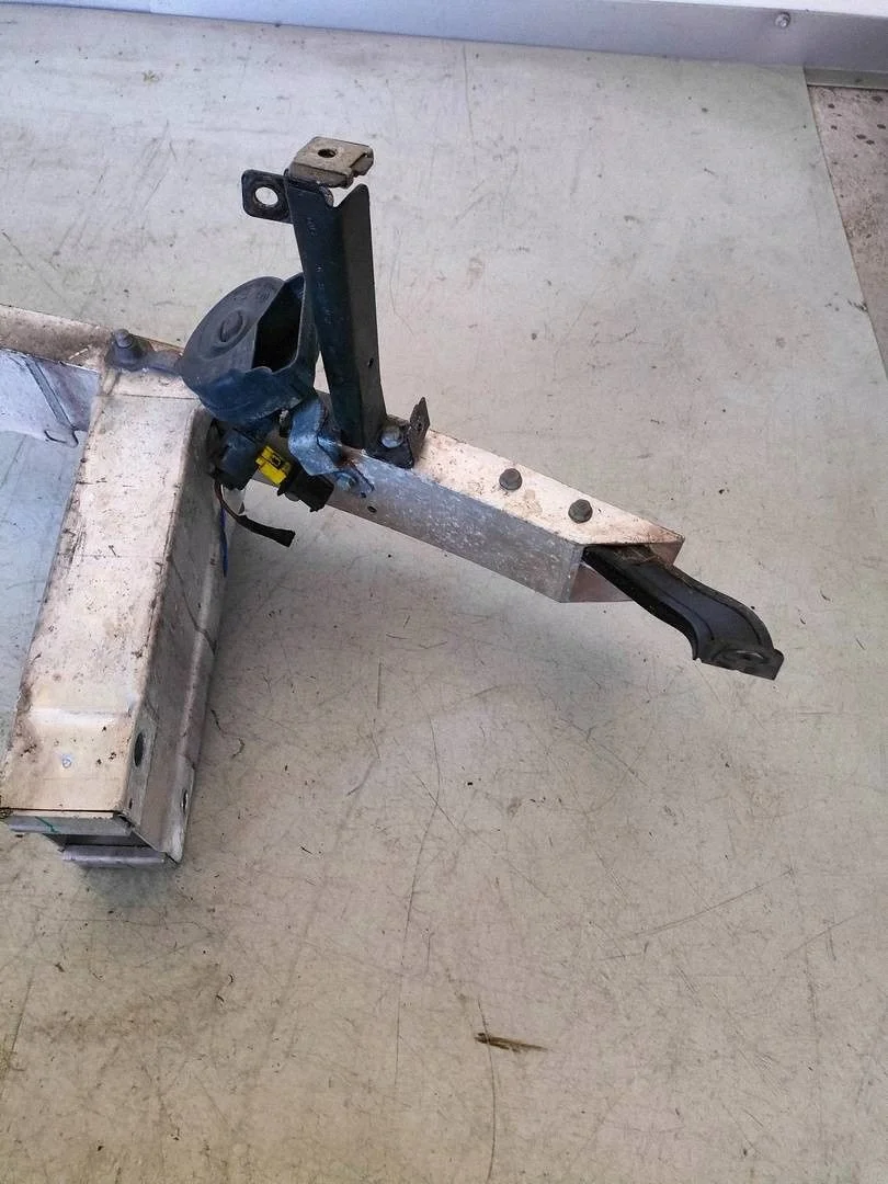 MERCEDES GLK LIFT VIGA PARACHOQUES A2126201500 image 5