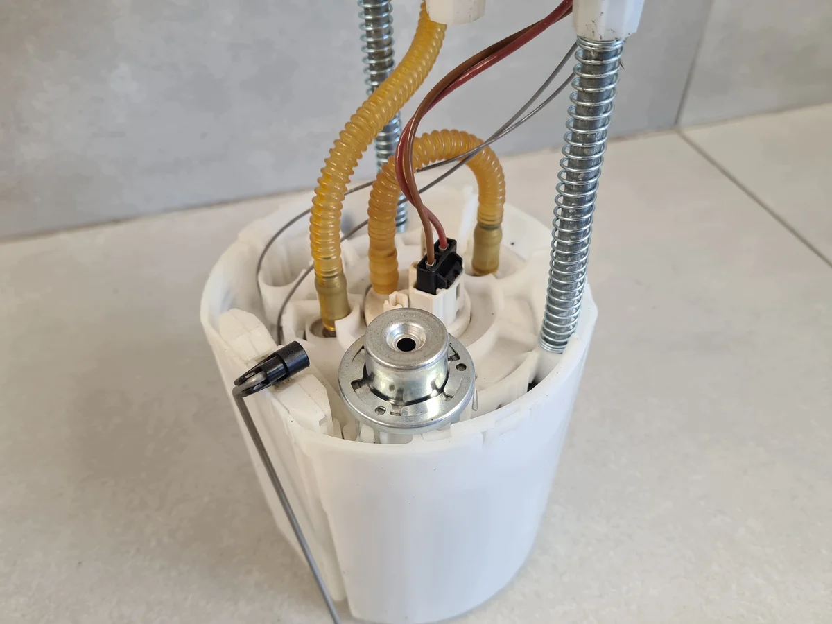 Kraftstoffpumpe für Opel Insignia A 2.0 Turbo image 5