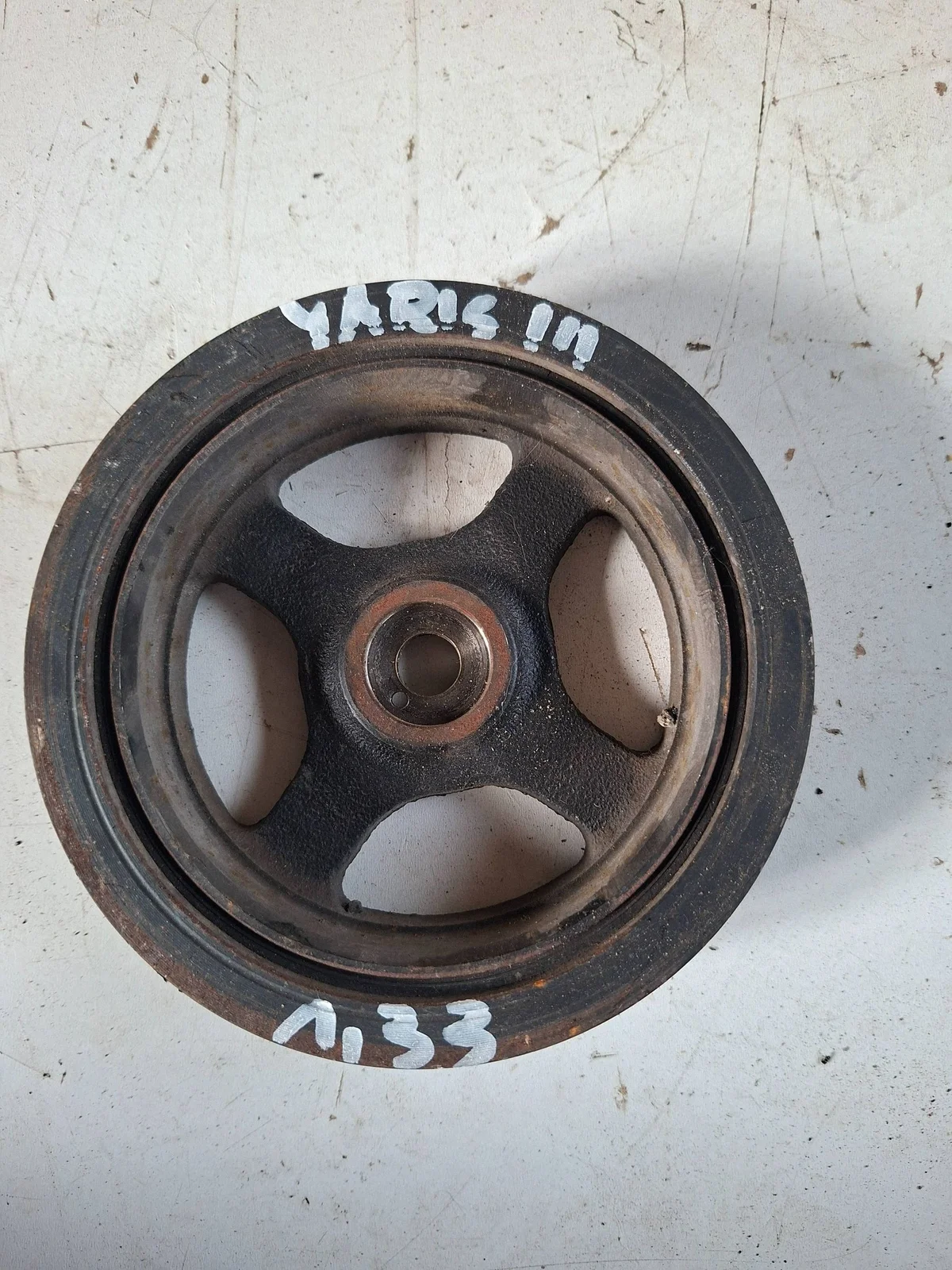 Riemenscheibe Kurbelwelle Toyota Yaris III 1.33