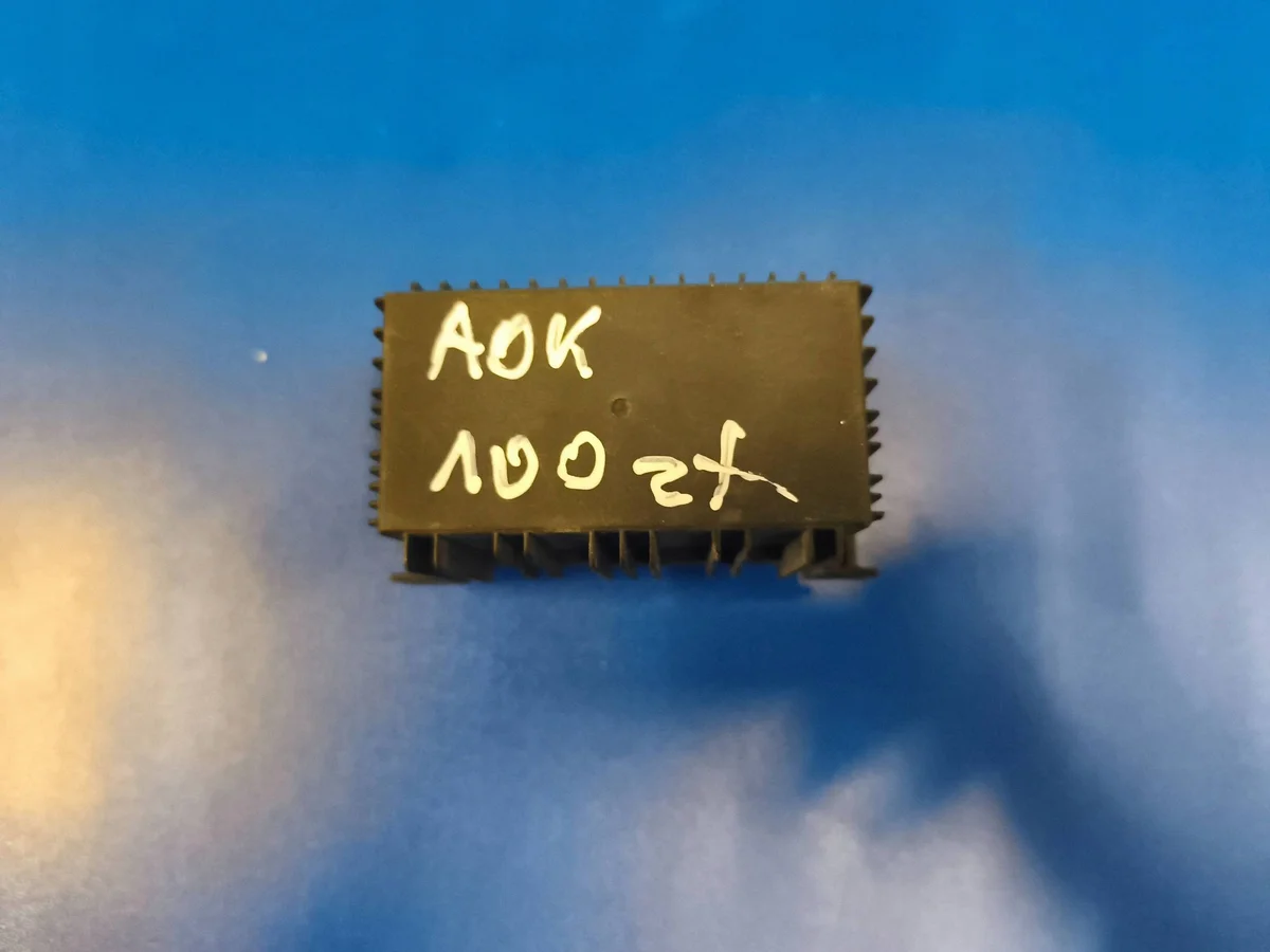 Opel Astra J Glow Plug Controller 55557761