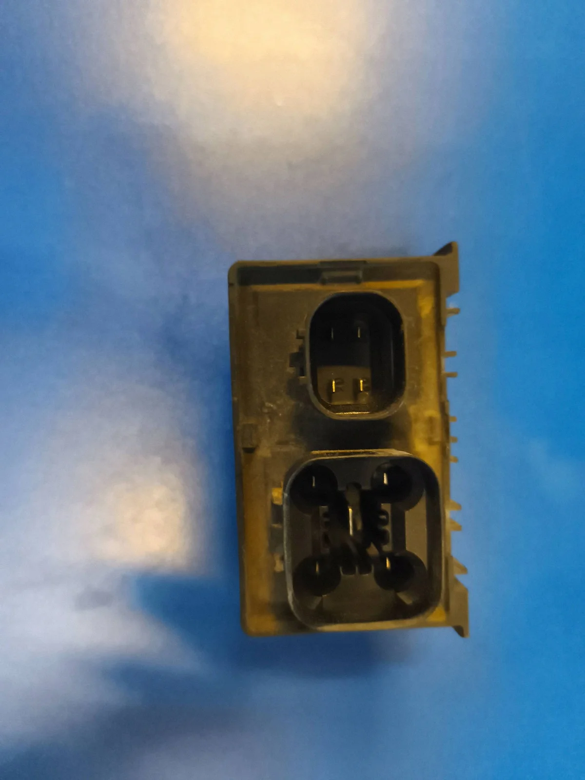 Opel Astra J Glow Plug Controller 55557761 image 3