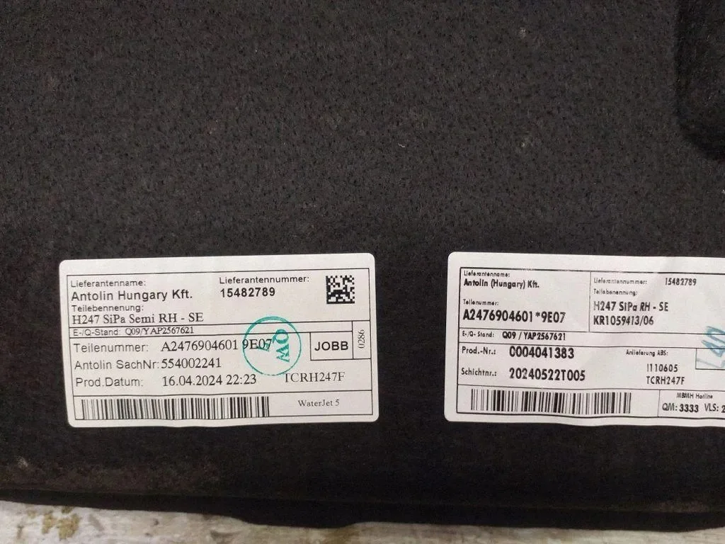 Revestimento Porta-Malas Mercedes A2476904601 image 3
