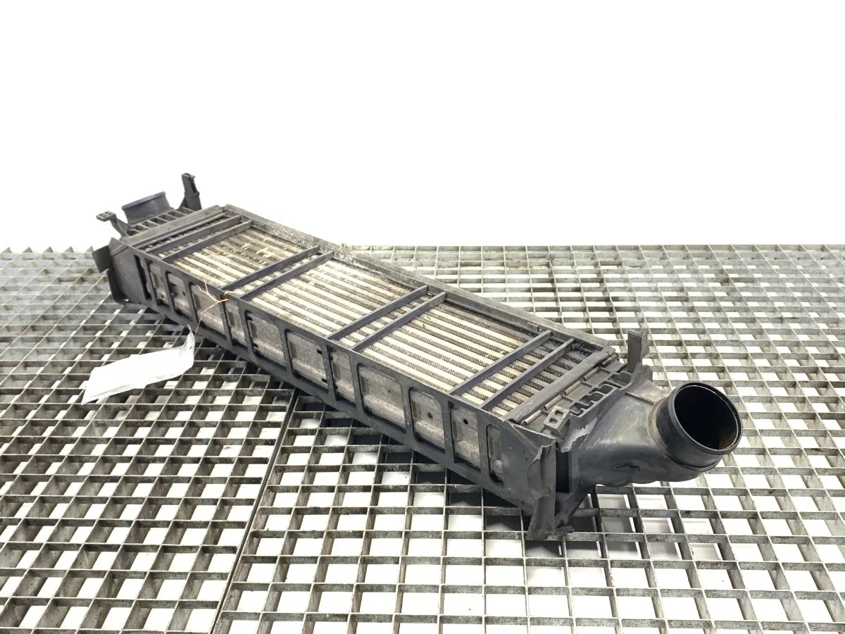Ladeluftkühler Mercedes W221 A2215001000 gebraucht image 3