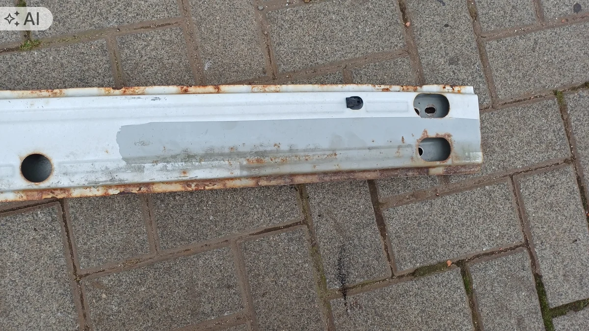 Nissan Micra K13 Stoßstange Träger Vorne Gebraucht image 3