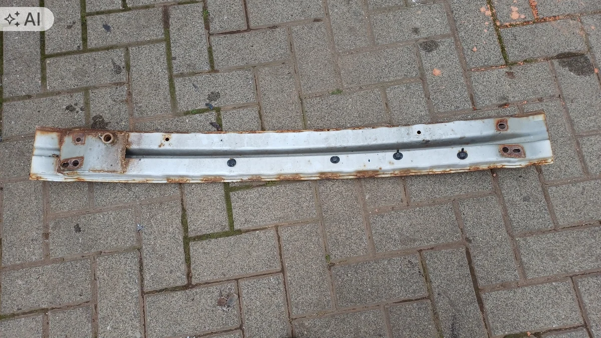 Nissan Micra K13 Stoßstange Träger Vorne Gebraucht image 4