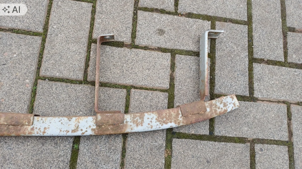 Nissan Micra K13 Stoßstangenhalter vorne image 3