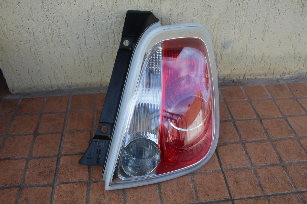 Phare arrière droit Fiat 500 - SDADA1221