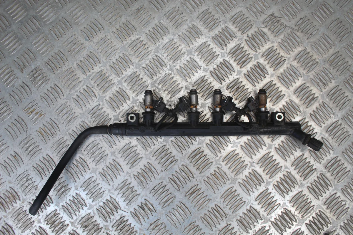 Einspritzleiste Fiat 500 1.2 8V gebraucht image 2