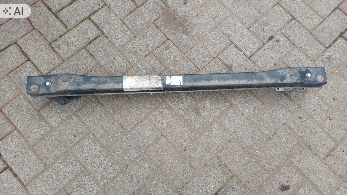 Nissan Micra K13 Bakre Bumperbalk