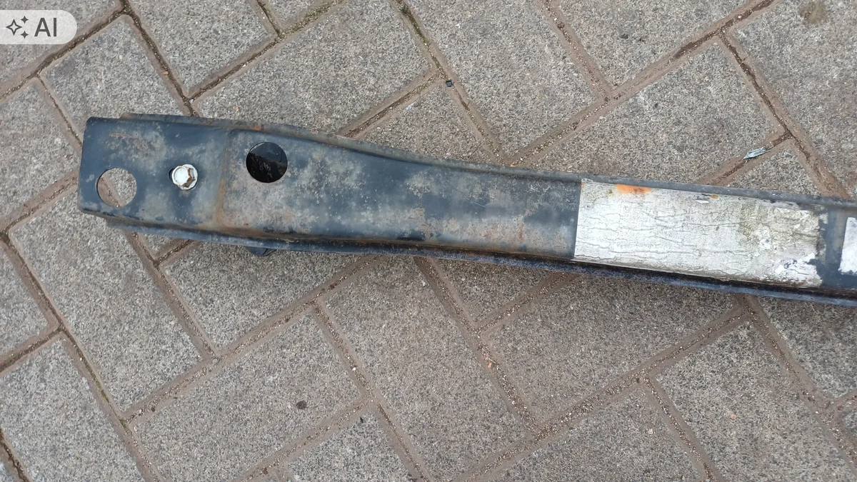 Nissan Micra K13 Stoßstangenträger hinten image 3