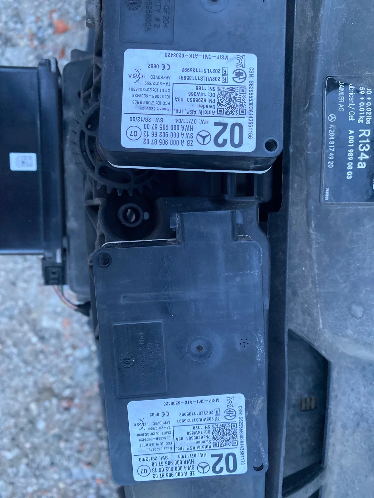 Mercedes W166 W207 W212 W218 Radar Distronic image 3
