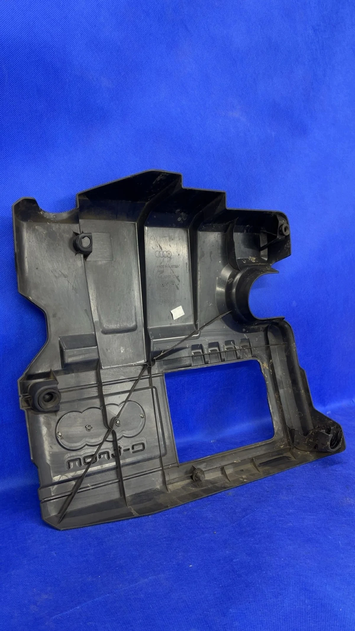 Audi A3 8V FL 1.4 E-TRON Abdeckung 04E103925C image 7