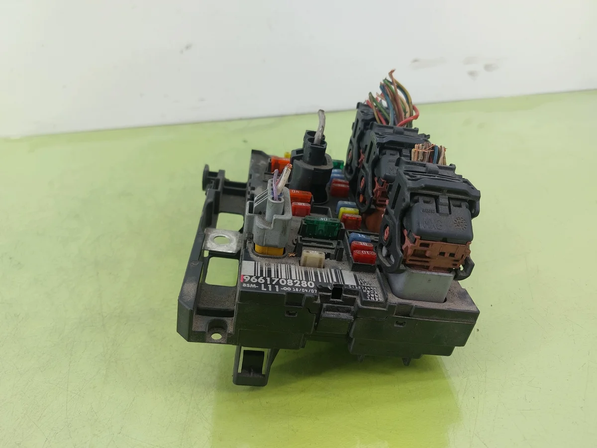 Peugeot 307 BSM Modul 9661708280 image 3