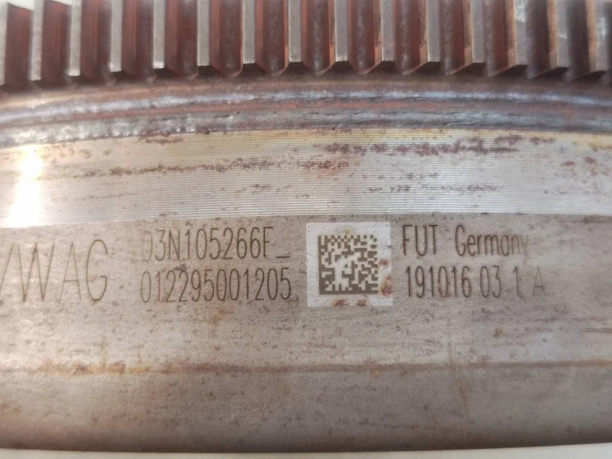 Schwungrad 03N105266F39A VW Passat B8 2.0 TDI image 3