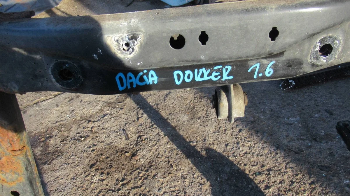 Berço Motor Dacia Dokker Stepway 1.6 Usado image 3