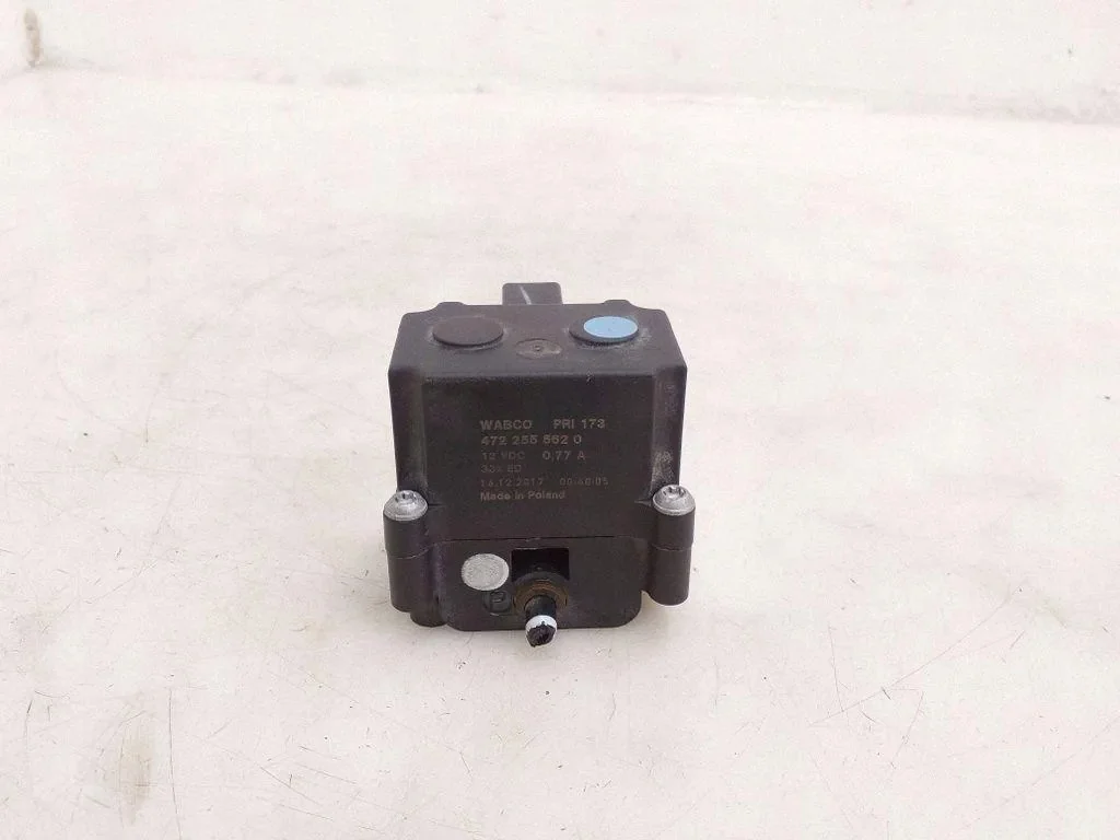 BMW Air Distributor Valve Block 4722555620 image 3