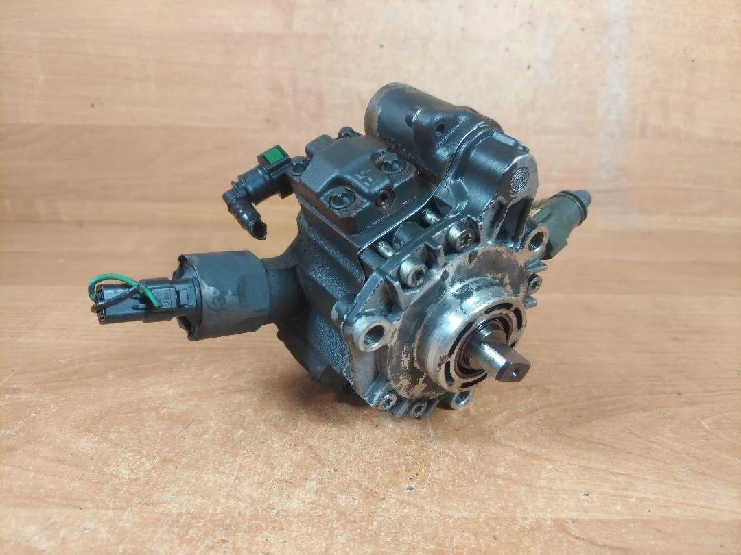 Polttoainepumppu Peugeot 307 407 2.0 HDI