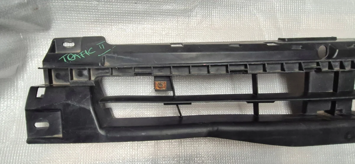 TRAFIC VIVARO II BUMPER BRACKET FRONT 620300101R image 4
