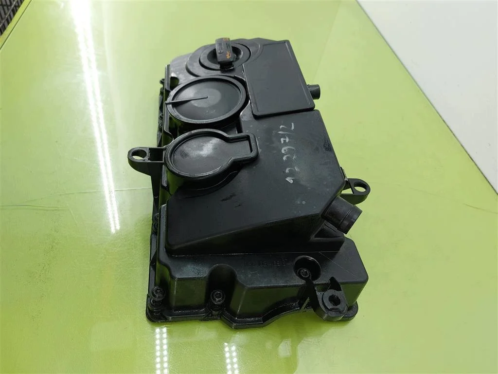 Ventildeckel VW Touran 1.9 TDI 03G103469 image 4