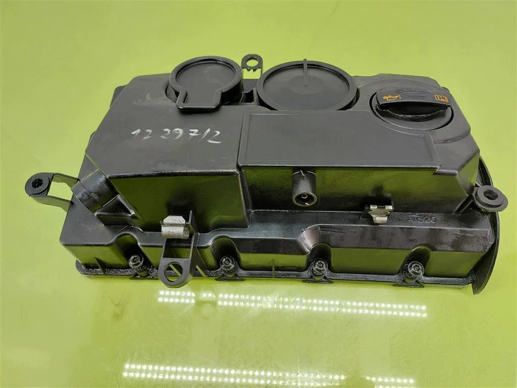 Ventildeckel VW Touran 1.9 TDI 03G103469 image 5
