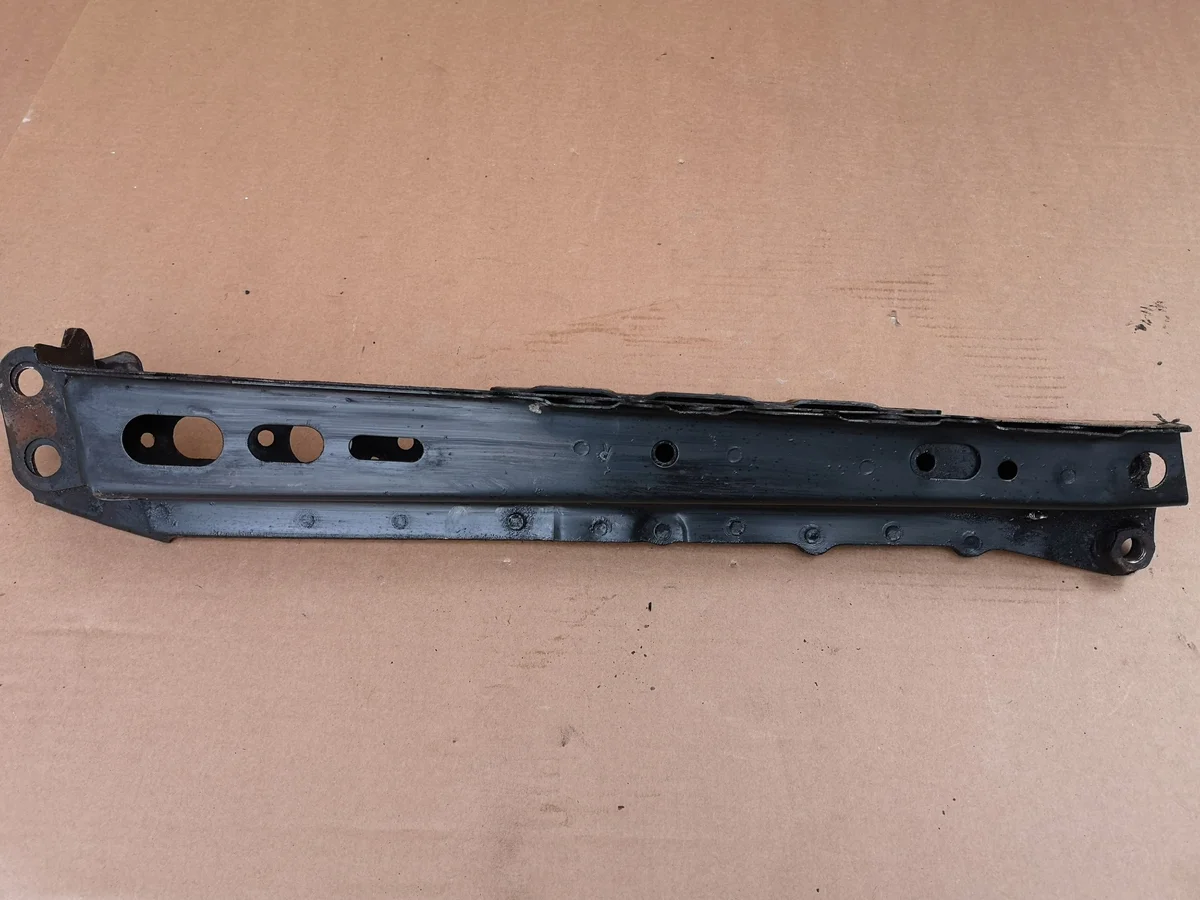 Reforço Zona de Colisão Toyota Avensis T27