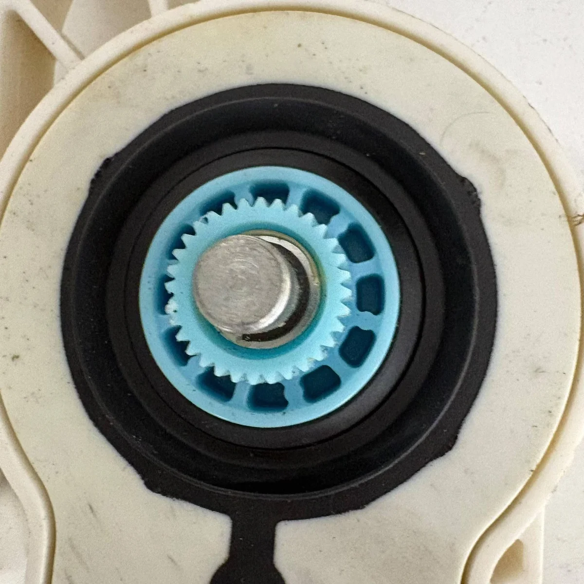Porsche Cayenne Window Motor 4K0959801 Used image 9