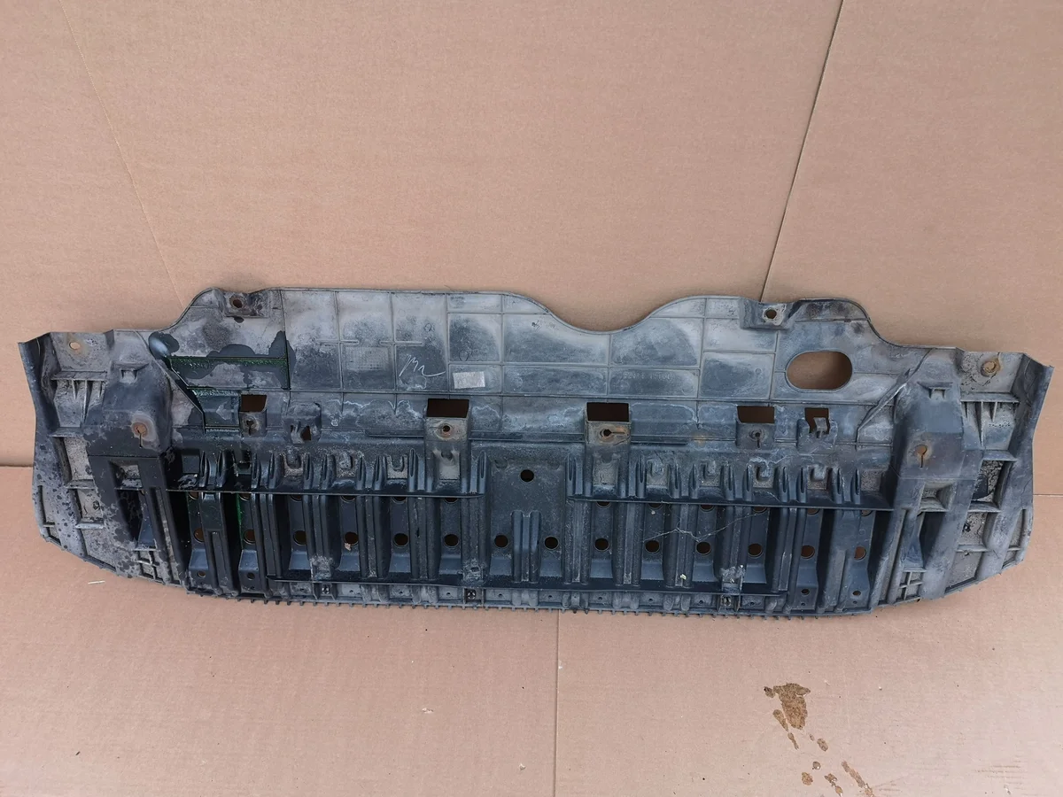 Toyota Avensis T27 T29 Untere Stoßstangenabdeckung image 4