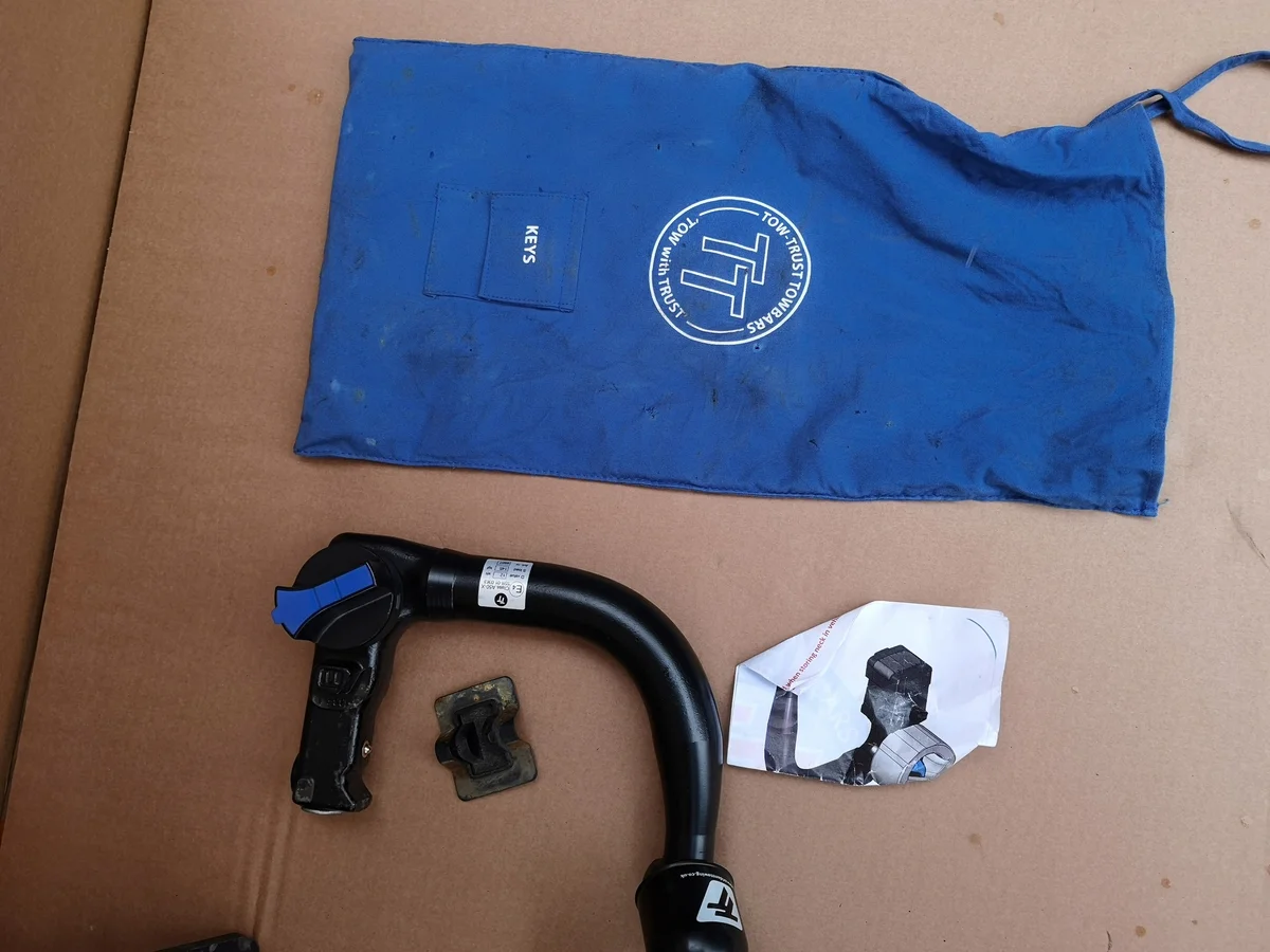 Toyota Avensis T27 Anhängerkupplung Modul image 8