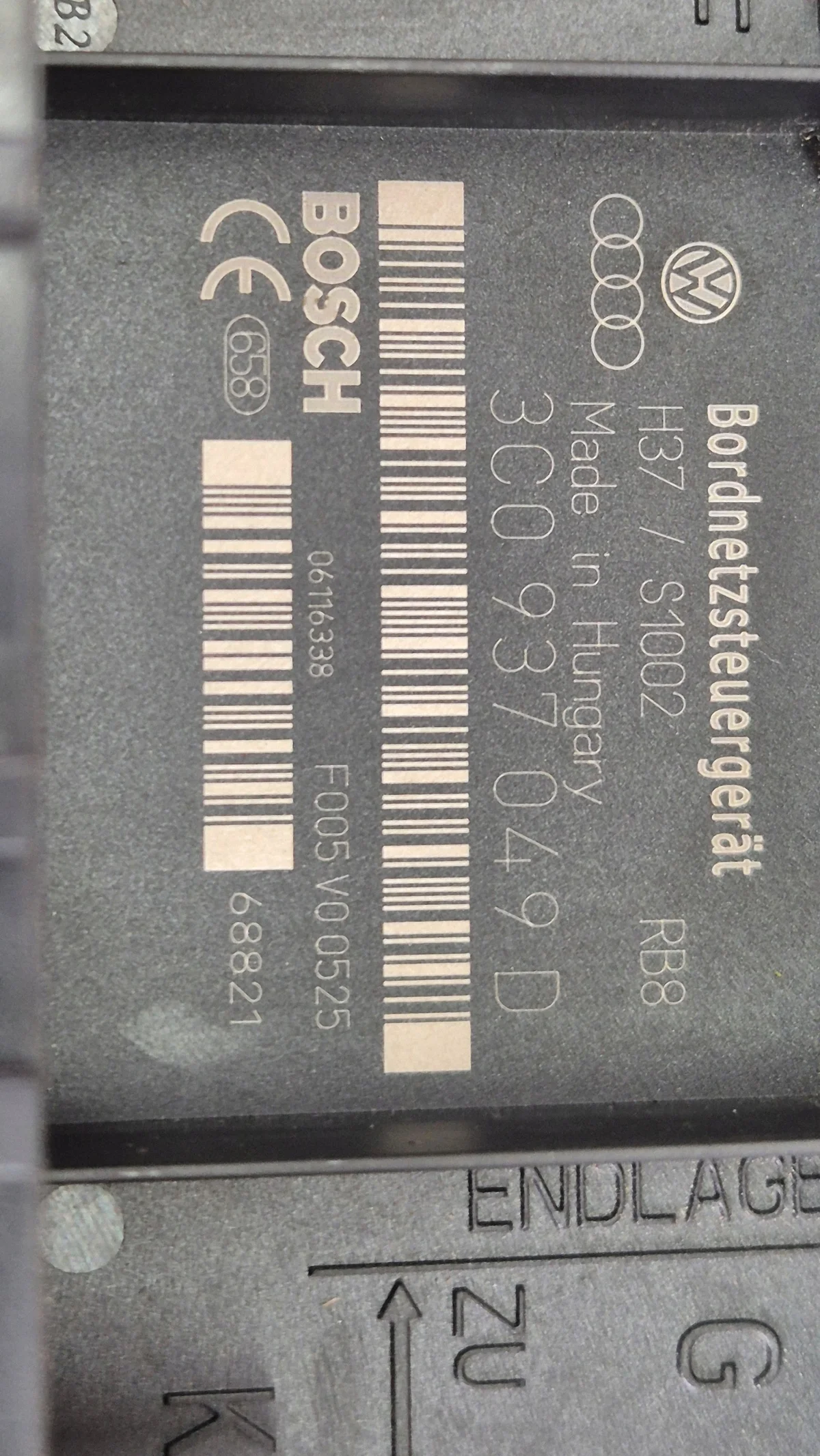 VW Passat B6 Audi Bordnetz Control Module 3C0937049D image 4