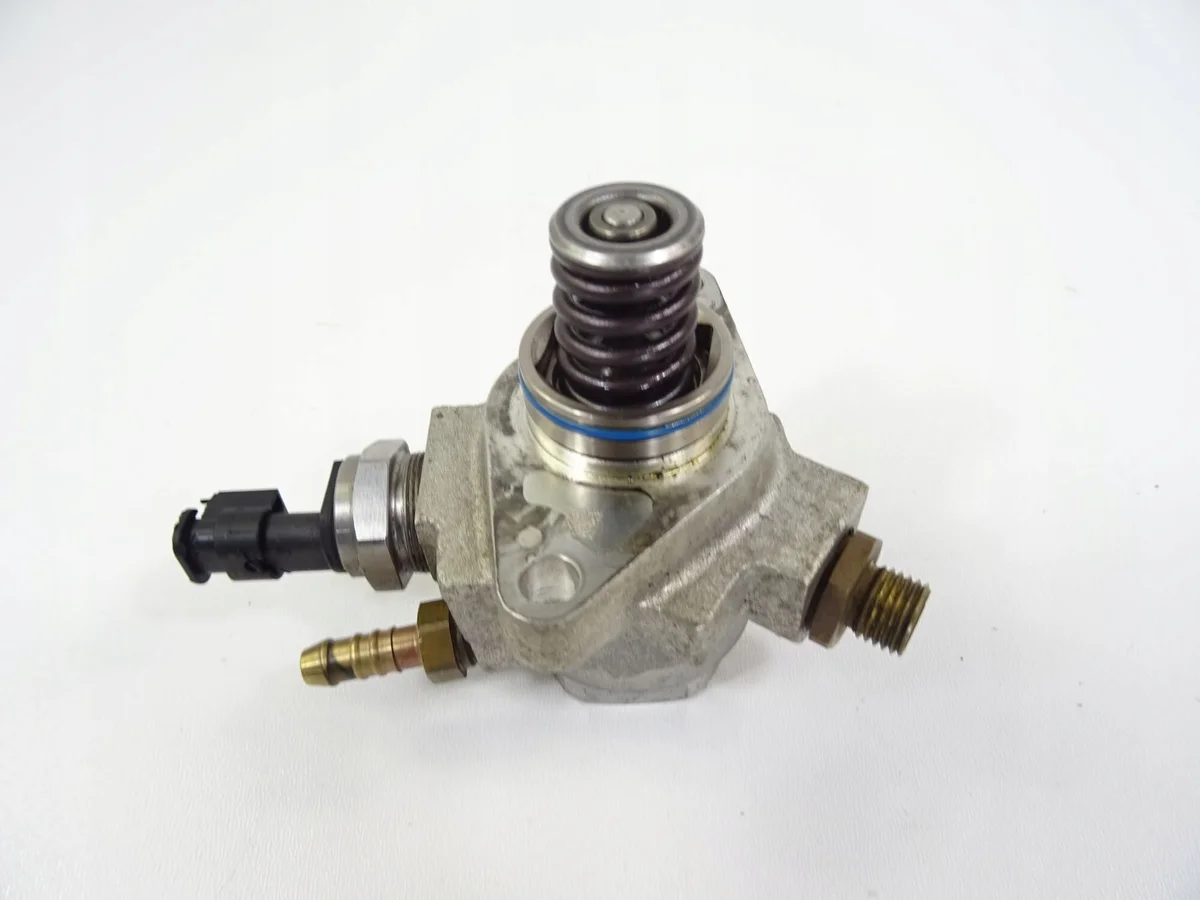 Pompa Iniezione VW 1.4 TSI 04E127026H Usata