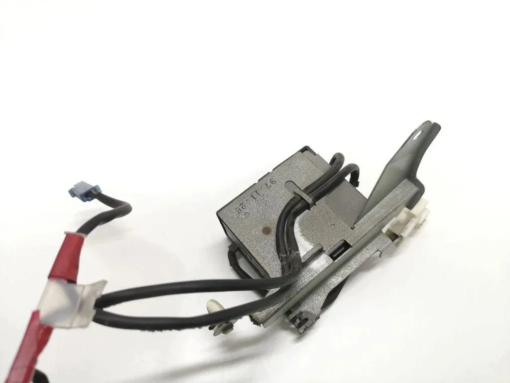 Amplificatore Antenna Lexus GS 9098005320 image 3
