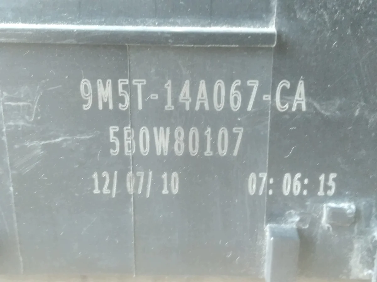 Sicherungskasten Ford Kuga Focus Mk2 C-Max image 3