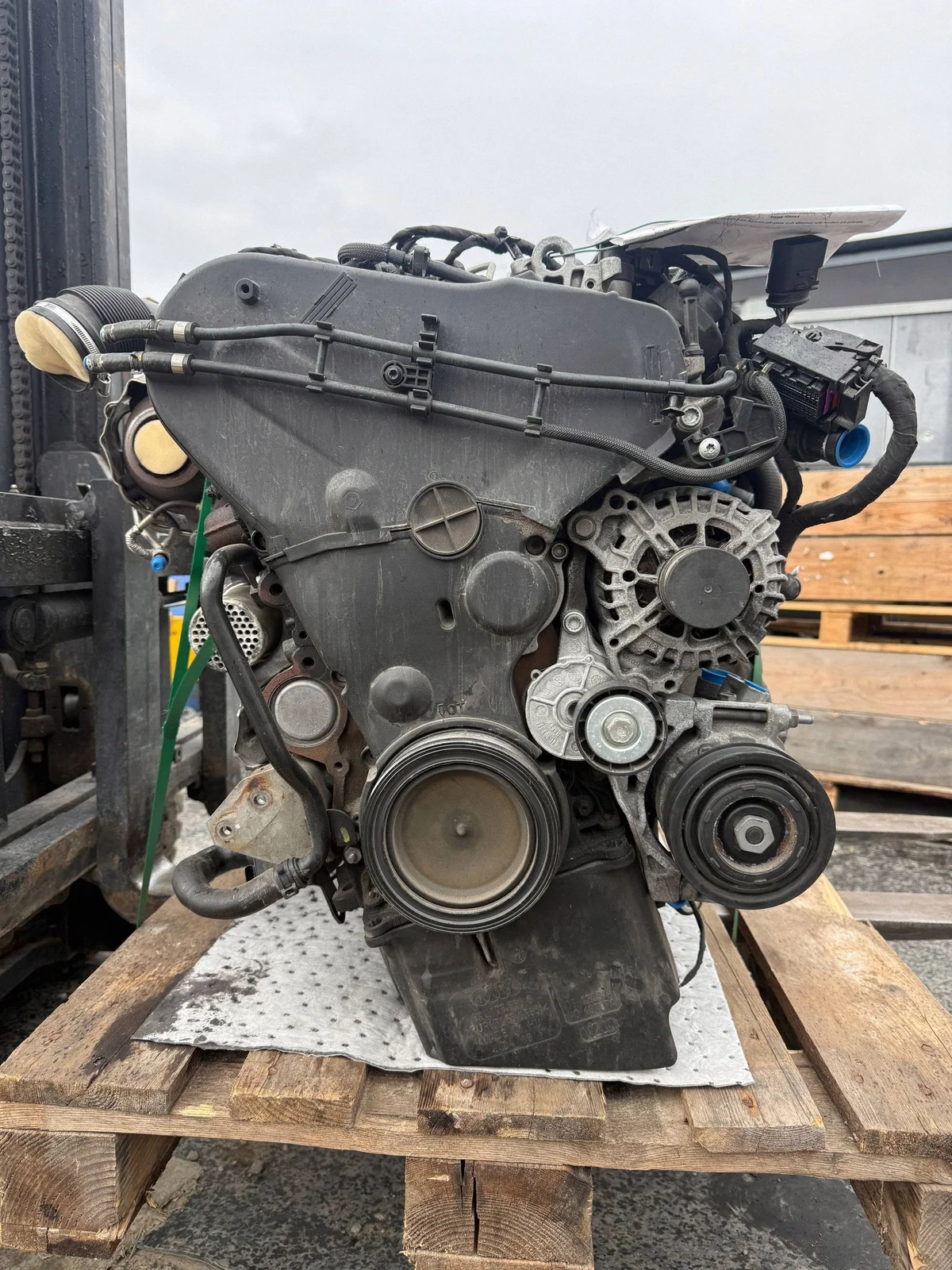 Audi A4 B9 A5 F5 8W 2.0 TDI 150 HP Engine