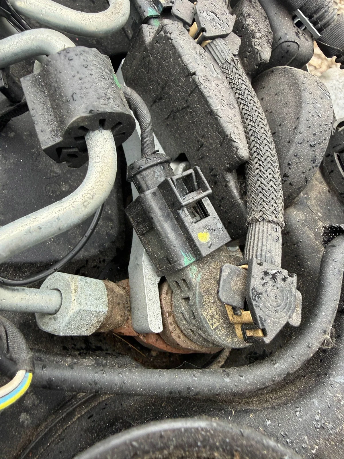 Audi A4 B9 A5 F5 2.0 TDI moottori image 6