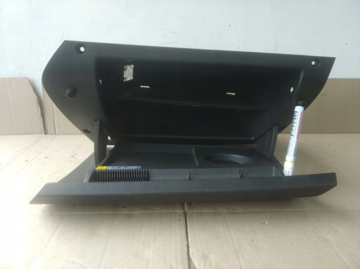 Hansikaslokero Opel Astra III H 13191459