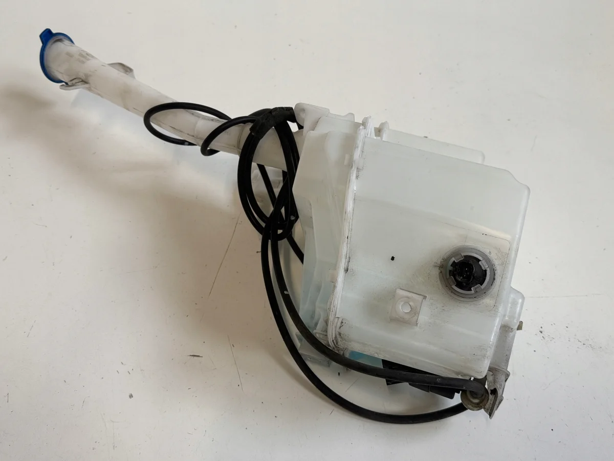 Réservoir lave-glace Hyundai Tucson IV (2020-) image 6