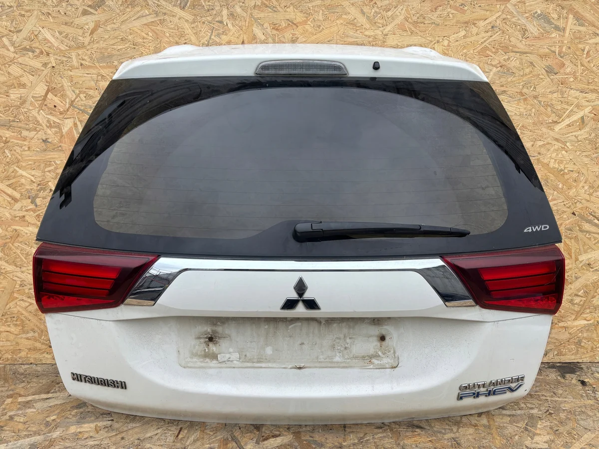 Portón Mitsubishi Outlander III Lift Usado