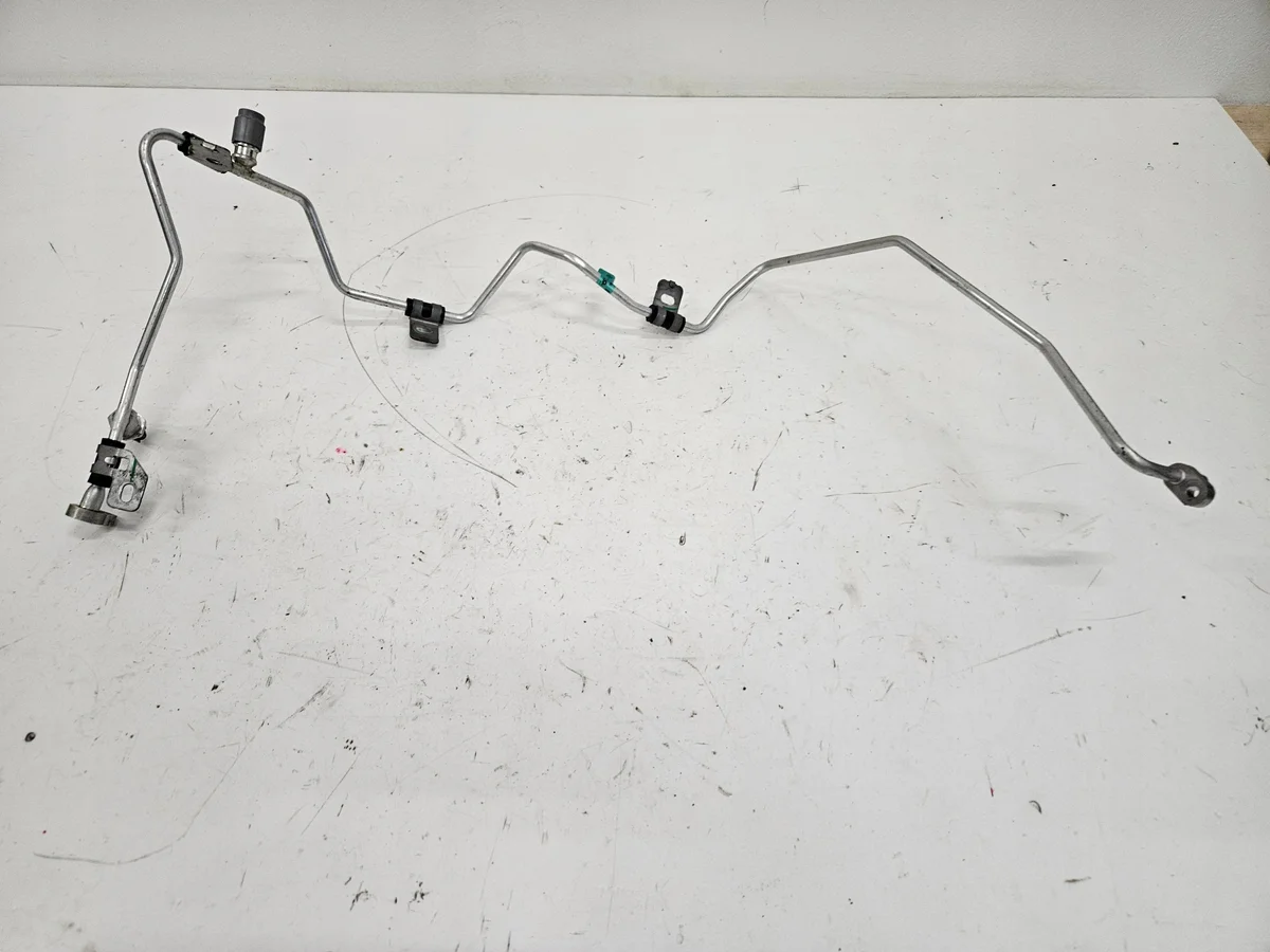 Renault Captur II AC Hose Used 924402478R