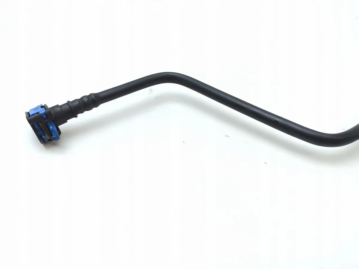 Tubo combustible Mercedes Sprinter A9104701100 image 3