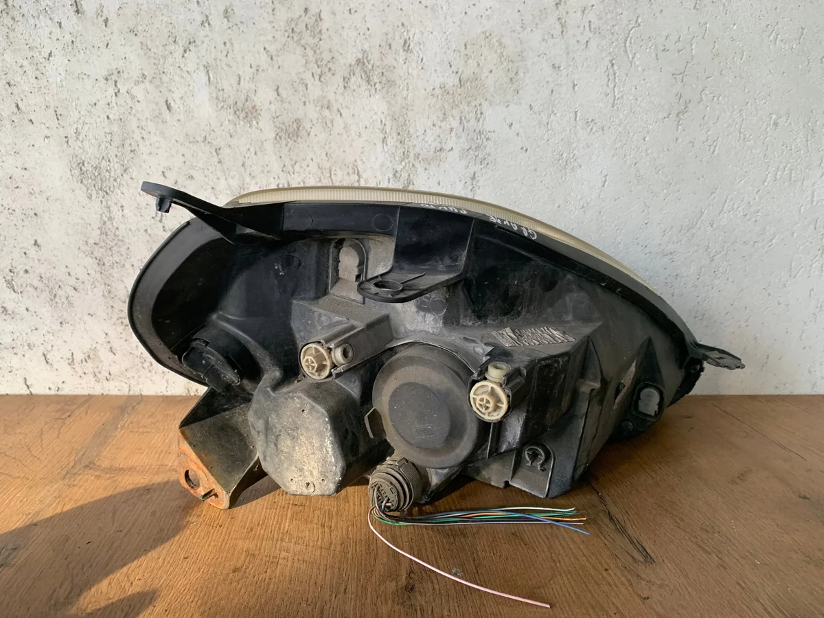 Fiat Grande Punto Koplamp Links Voor image 6