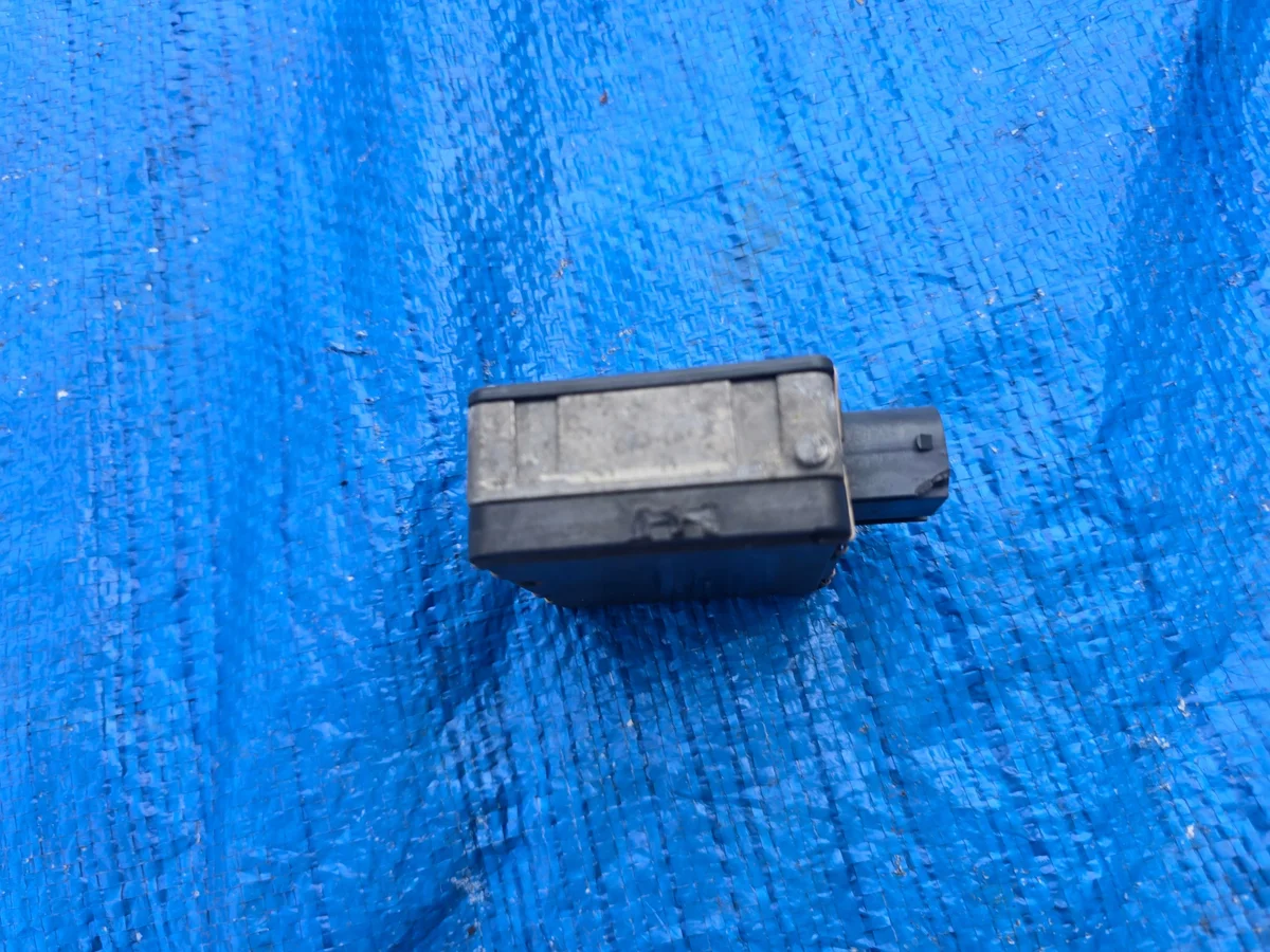 Audi A4 B9 A5 F5 Distronic Sensor 4M0907590E image 3