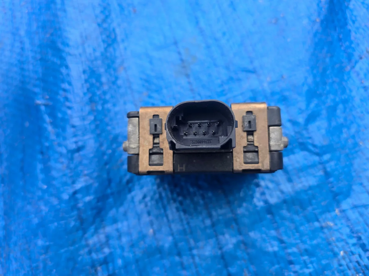 Audi A4 B9 A5 F5 Distronic Sensor 4M0907590E image 4