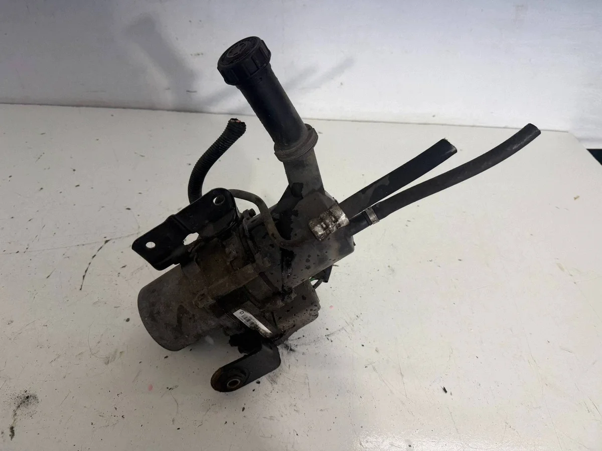 Bomba Dirección Peugeot 5008 I Usada A5102322A